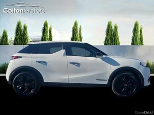 DS Automobiles DS 3 Crossback EV  Performance Line - Image 3