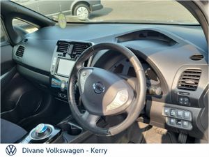 Nissan Leaf EV SV 30KWH BATTERY 6 Kilow Charg + 10 - Image 4