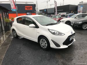 2020  TOYOTA AQUA AUTO - Image 3