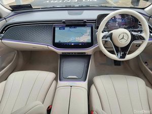 Mercedes-Benz E-Class E220d EXCLUSIVE AUTO - Image 4