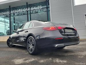 Mercedes-Benz E-Class E220d AVANTGARDE PLUS AUTO * - Image 3