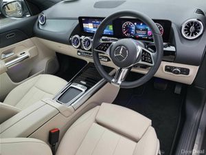 Mercedes-Benz GLA GLA180 PROGRESSIVE LINE PLUS AUT - Image 2