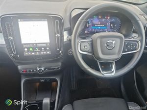 Volvo XC40 "Test Drive" The new XC40 Petrol 160HP - Image 4