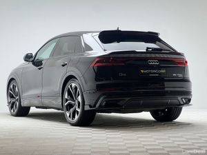 Audi Q8 55 TFSI E S LINE BLACK ED 381HP QUATTRO - Image 4