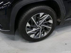 Hyundai Tucson COMMERCIAL EXECUTIVE 1.6L DIESEL SU - Image 3