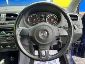 Volkswagen Polo TRENDLINE 1.2 TSI // PARKING SENSO - Image 4