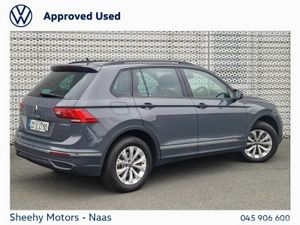 Volkswagen Tiguan Life 1.4TSI PHEV DSG, Rear Camer - Image 4