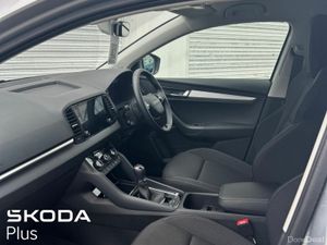 Skoda Karoq SELECTION 2.0 TDI 115 BHP - Image 4