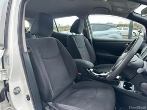 Nissan Leaf XE QC ELECTRIC ( MAIN DEALER) - Image 4