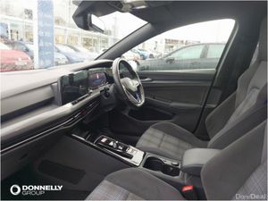 Volkswagen Golf Hatchback GTE - Image 3