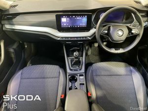 Skoda Octavia Combi Selection 1.5TSI 115bhp - Image 2