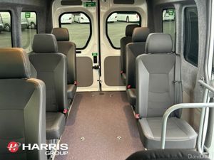 Maxus eDELIVER 9 eDeliver 9 EV 8 Seat Minibus - Image 4