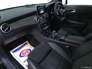 Mercedes-Benz CLA 200 AMG Line - Image 4