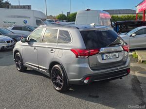Mitsubishi Outlander 2.2 Diesel Blackline 7 Seater - Image 3