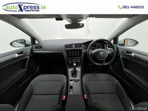 Volkswagen Golf 1.2 TSI Automatic, Reversing camer - Image 2