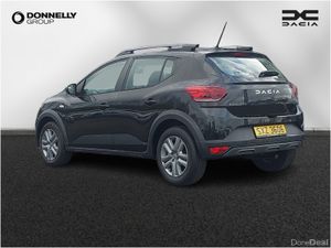 Dacia Sandero Stepway Hatchback Expression - Image 2