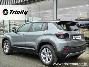 Jeep Avenger ** ALTITUDE ** 1.2 E-MHEV 100BHP ** T - Image 3