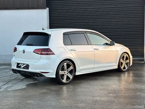 2015 VOLKSWAGEN GOLF R TOP SPEC  AUTO DSG GEARBOX - Image 3