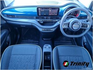 Fiat 500e ** 500e ICON  ** 3.9 % FINANCE  ** TRINI - Image 2