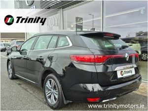 Renault Megane ** E TECH ** PHEV ** GREAT VALUE ** - Image 3