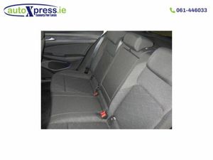Volkswagen Golf TDI ACTIVE Automatic, Low mileage - Image 4