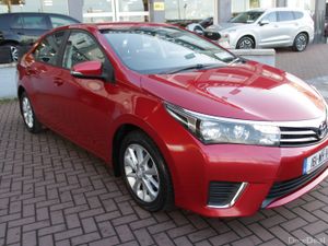 1.4 D-4D AURA 4DR SALOON // STUNNING CAR IN IMMACU - Image 2