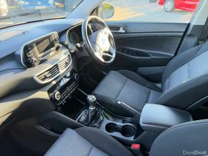 Hyundai Tucson COMFORT PLUS 1.6 2WD MANUAL - Image 3