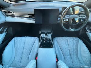 BYD SEAL  DEPOSIT TAKEN  DESIGN RWD PAN ROOF - Image 2