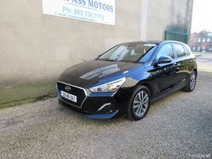 Hyundai i30 1.6 CRDI REVERSE CAMERA - Image 3