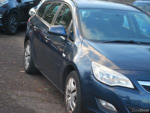 Opel Astra 2011 1.3 CDTI - Image 3