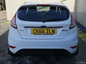 2016 Ford Fiesta TITANIUM 1.0 Petrol - Image 4