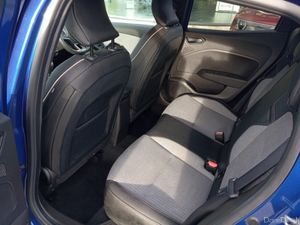 Renault Clio TCe 90 DFull Techno - Image 4