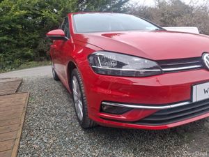 VOLKSWAGEN GOLF HIGHLINE 1.0 TSI MANUAL 6SPEED - Image 4