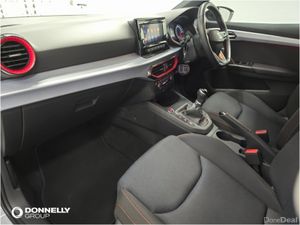 SEAT Ibiza Hatchback FR Edition - Image 3