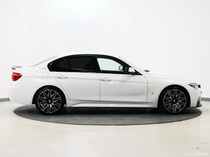 *126* 2018 BMW 3-Series 2.0 M-SPORT - Image 3