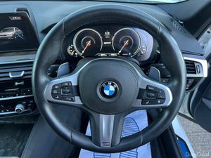 BMW 5-Series 530e M-SPORT COMPETITION PACK 2.0 HYB - Image 3