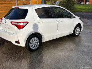 Toyota Vitz  1.0ltr AUTO - Image 4