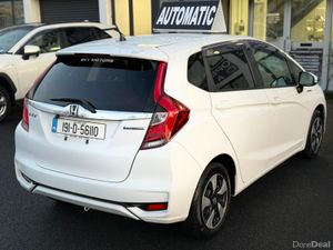 2019 Honda Fit 1.5 Petrol Hybrid,,Automatic, - Image 4
