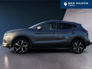 Nissan Qashqai SV Panoramic Roof - Image 2