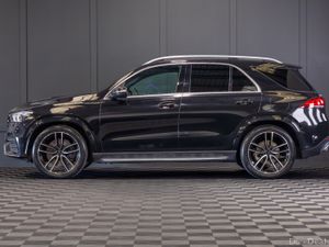212 Mercedes-Benz GLE 350de AMG Line Premium - Image 3