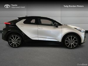 Toyota C-HR PHEV GR Sport PREMIERE - Image 3