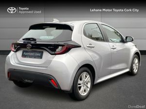 Toyota Yaris Yaris Hybrid 115 Luna - Image 2