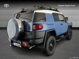 Toyota Land Cruiser FJ V6 - Image 2