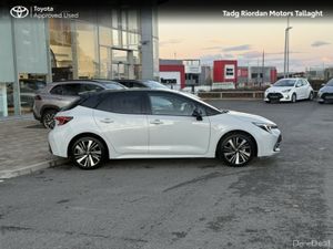 Toyota Corolla HB LUNA SPORT *** DEMO SALE *** BIG - Image 3