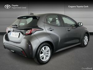 Toyota Yaris Hybrid Luna - Image 2