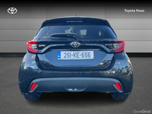 Toyota Yaris YARIS HYBRID LUNA SPORT - Image 4