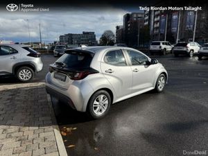 Toyota Yaris Hybrid 115 Luna*** GUARANTEED €1500 S - Image 2