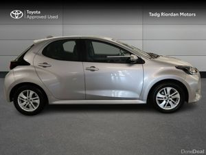 Toyota Yaris 1.0 LUNA - Image 3