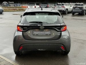 Toyota Yaris HYBRID 1.5 LUNA - Image 4