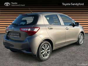 Toyota Yaris 1.0 5DR LUNA // REAR CAMERA // BLUETO - Image 2